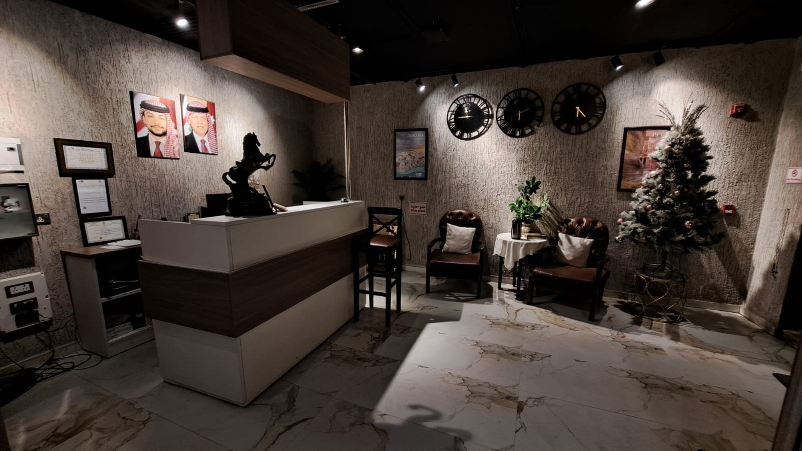 Diamond Hotel reception